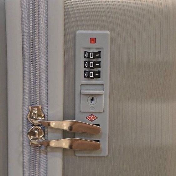 กระเป๋าเดินทางมือ1 Caggioni สี Silver Wave ขนาด24นิ้ว 4ล้อ รูปที่ 6