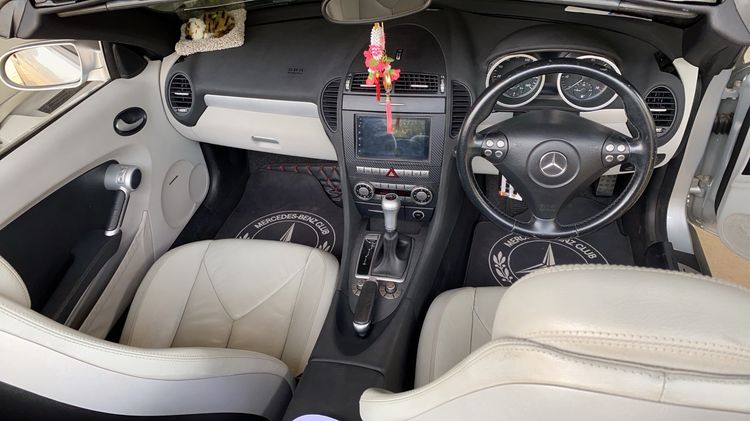 Mercedes-Benz SLK-Class 2005 SLK200 Sedan เบนซิน ไม่ติดแก๊ส เกียร์อัตโนมัติ บรอนซ์เงิน รูปที่ 4