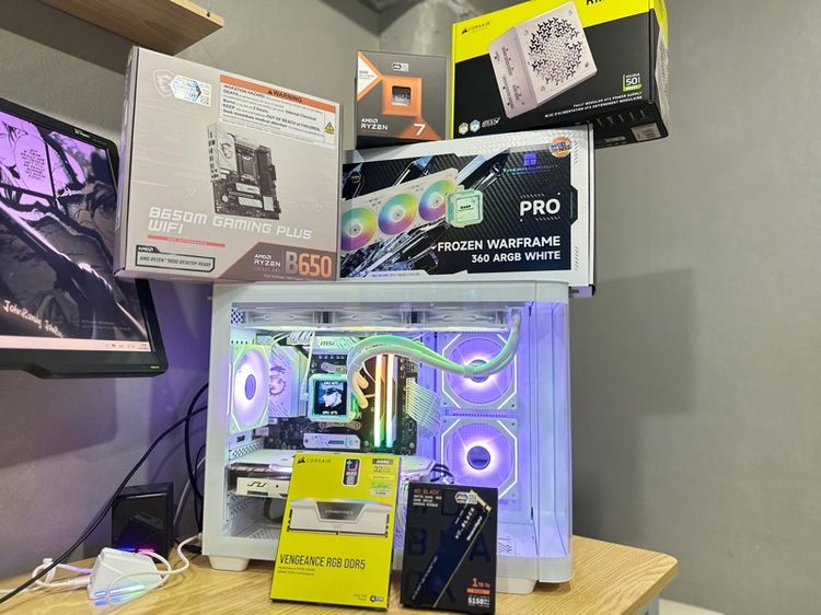 อุปกรณ์เกมส์ R7 7800x3d ไม่มีการ์ดจอประกันเหลือๆ