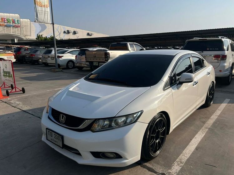Honda Civic 2014 1.8 S i-VTEC Sedan เบนซิน ไม่ติดแก๊ส เกียร์อัตโนมัติ ขาว รูปที่ 4