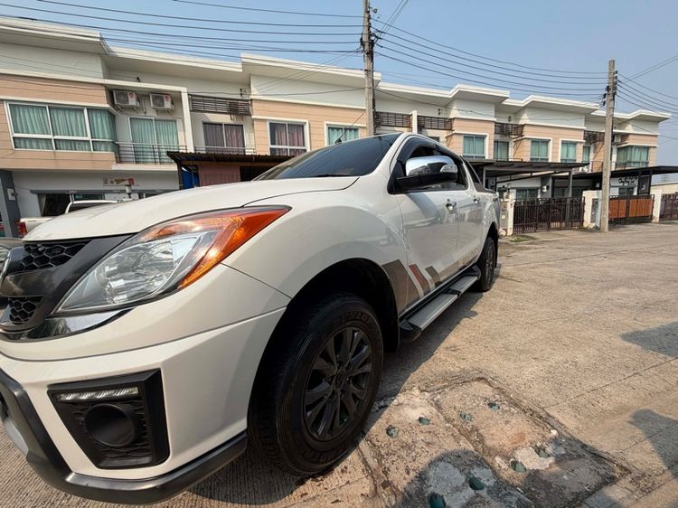 Mazda BT-50 Pro 2015 2.2 Hi-Racer Eclipse Pickup ดีเซล ไม่ติดแก๊ส เกียร์ธรรมดา ขาว รูปที่ 2