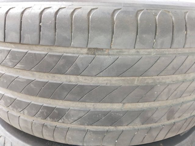 Michelin ยางมือ2 สภาพดี ยี่ห้อดัง Micherin 225 50 R18