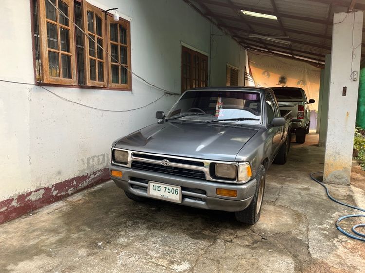 รถกระบะ โตโยต้า ไมตี้เอ็กซ์แคป