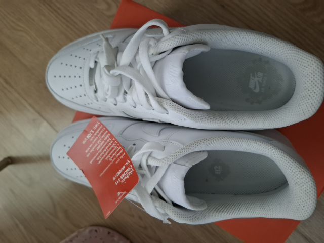  Nike Af1 07 size 10uk 45eur 29cm. ไม่มีกล่องนะคะ รูปที่ 5