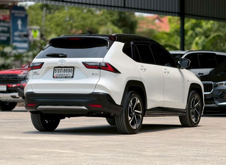 Toyota Yaris Cross 2024 1.5 HEV Premium Luxury Utility-car ไฮบริด ไม่ติดแก๊ส เกียร์อัตโนมัติ ขาว รูปที่ 4
