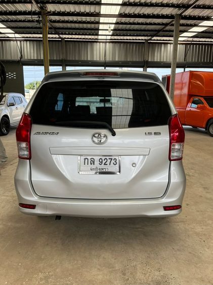 Toyota Avanza 2014 1.5 E Utility-car เบนซิน เกียร์อัตโนมัติ บรอนซ์เงิน รูปที่ 4