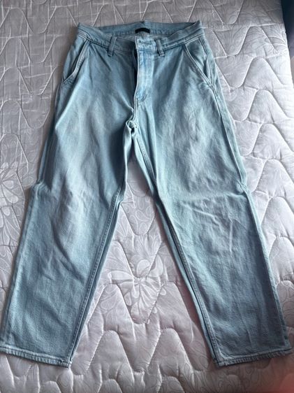 Uniqlo รุ่น Relaxed Ankle Jeans