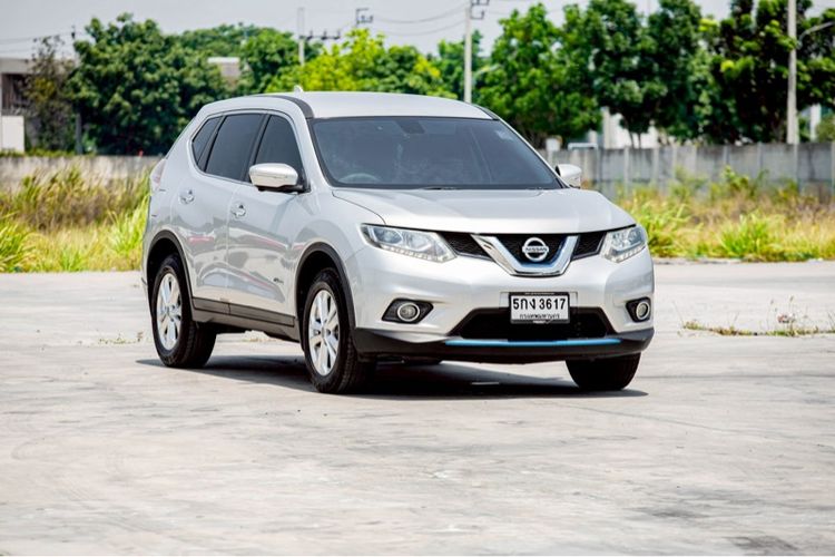 รถ Nissan X-Trail 2.0 E Hybrid สี เทา