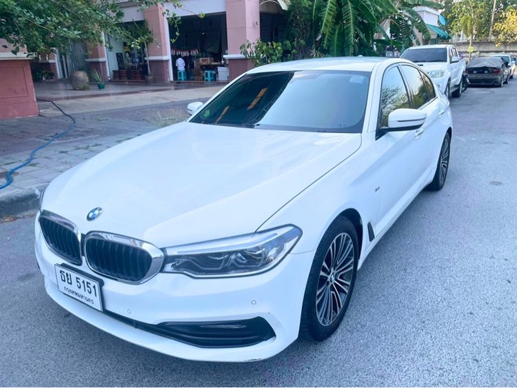 BMW Series 5 2018 520d ดีเซล ขาว รูปที่ 3
