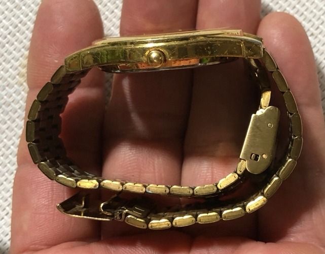 นาฬิกาข้อมือ CASIO เรือนทองสายทองสวย รูปที่ 6