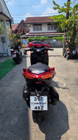 xmax300 รูปที่ 4
