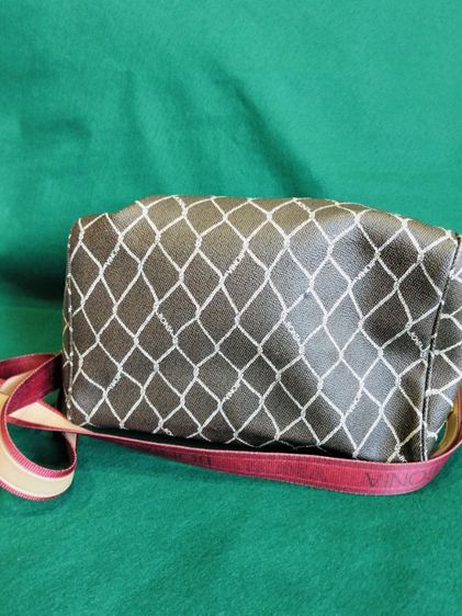 ขอขายกระเป๋าหิ้วผู้หญิงแบรนด์ Bonia ทรง monogram รหัส 860076-304-21-17  แท้ ขนาด 27X22cm. รูปที่ 7