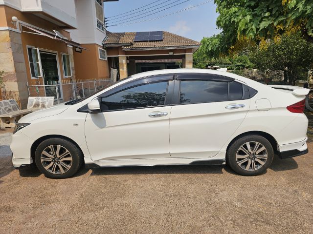 Honda City 2019 1.5 S i-VTEC Sedan เบนซิน ไม่ติดแก๊ส เกียร์อัตโนมัติ ขาว รูปที่ 3