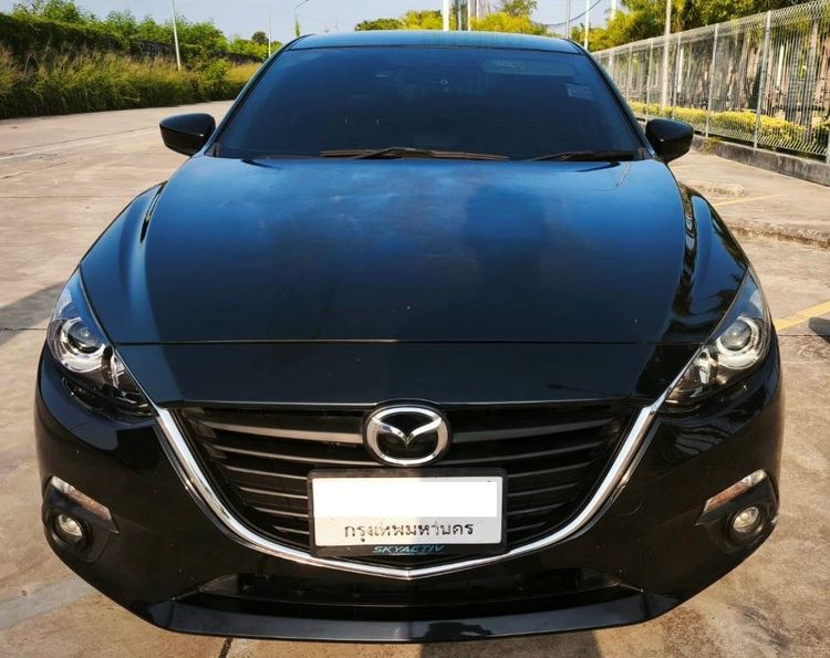 รถ Mazda Mazda3 2.0 E สี ดำ
