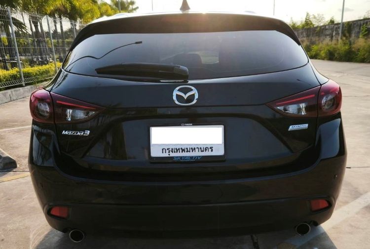Mazda Mazda3 2015 2.0 E Sedan เบนซิน ไม่ติดแก๊ส เกียร์อัตโนมัติ ดำ รูปที่ 4