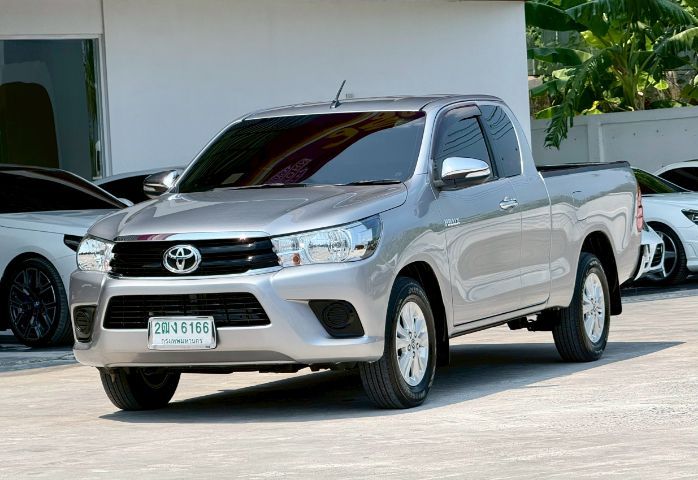 รถ Toyota Hilux Revo 2.4 E สี เทา