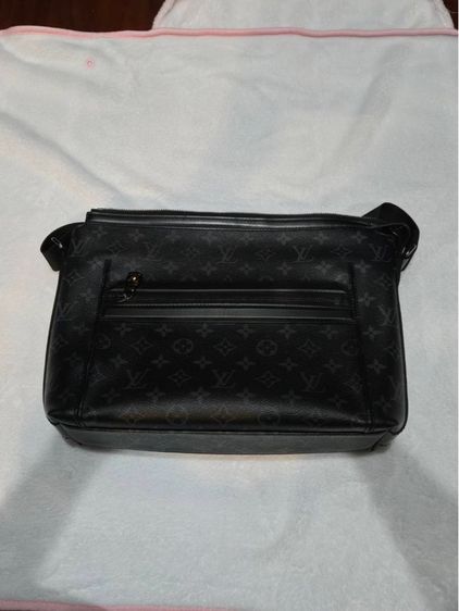 กระเป๋าสะพาย louis vuitton รูปที่ 2