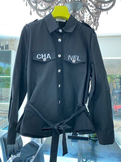 ชาแนล เสื้อเชิ้ตแขนยาว สภาพใหม่เอี่ยม  รูปที่ 12