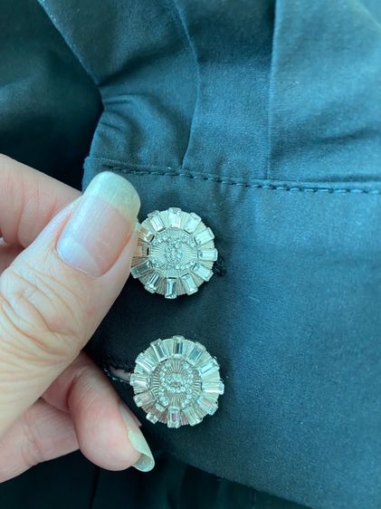 ชาแนล เสื้อเชิ้ตแขนยาว สภาพใหม่เอี่ยม  รูปที่ 4