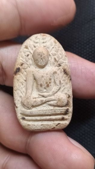 พระคงลำพูน รูปที่ 5