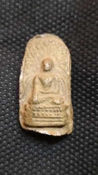 พระคงลำพูน รูปที่ 2