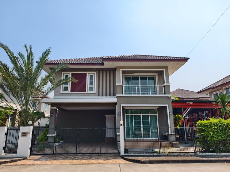 บ้านว่างพร้อมให้เช่า 30,000 สันกำแพงใกล้รร.นานาชาติ ใกล้สนามบิน