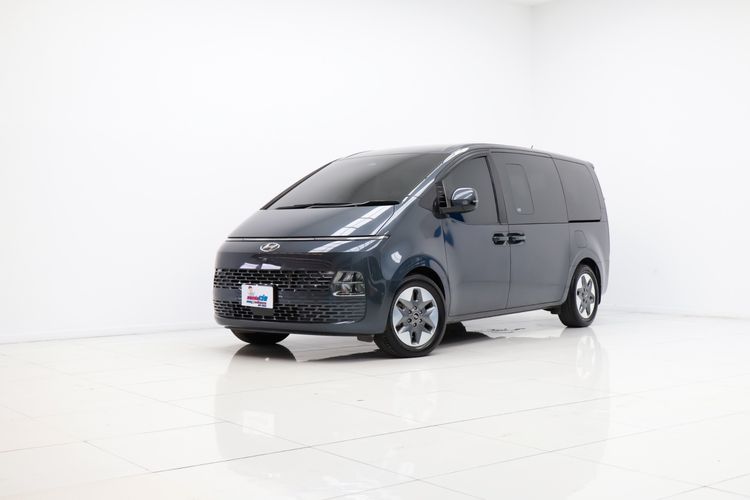2022 Hyundai Staria 2.2 Sel สีเทา