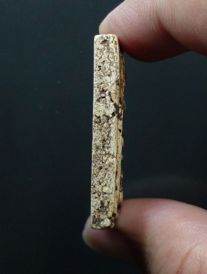 พระสมเด็จ พิมพ์ใหญ่ ลงรักปิดทอง รูปที่ 3