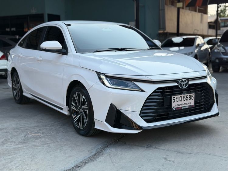 Toyota Yaris ATIV 2024 1.2 Smart Sedan เบนซิน ไม่ติดแก๊ส เกียร์อัตโนมัติ ขาว รูปที่ 3