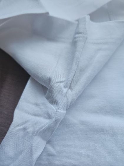 เสื้อยืด​ AMI สีขาว​ รุ่นปี​ 2024​มั้งครับ รูปที่ 2