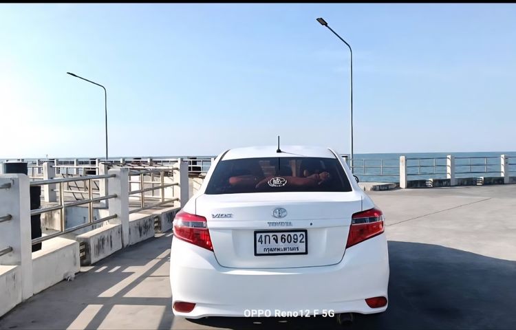 Toyota Vios 2014 1.5 J Sedan เบนซิน เกียร์อัตโนมัติ ขาว รูปที่ 2