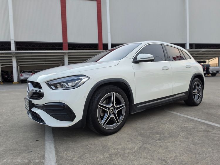 Mercedes-Benz GLA-Class 2022 GLA200 Utility-car เบนซิน เกียร์อัตโนมัติ ขาว รูปที่ 2