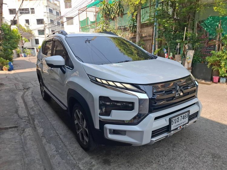 Mitsubishi Xpander 2024 1.5 Cross Utility-car เบนซิน เกียร์อัตโนมัติ ขาว รูปที่ 2