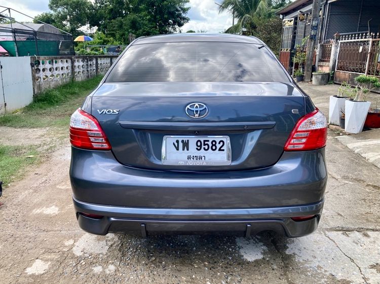 Toyota Vios 2013 1.5 E Sedan เบนซิน ไม่ติดแก๊ส เกียร์อัตโนมัติ เทา รูปที่ 4
