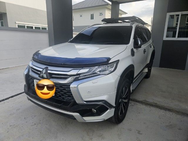 Mitsubishi Pajero Sport 2018 2.4 GT Premium ดีเซล ไม่ติดแก๊ส เกียร์อัตโนมัติ ขาว รูปที่ 2