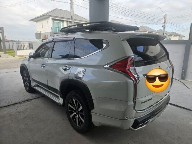 Mitsubishi Pajero Sport 2018 2.4 GT Premium ดีเซล ไม่ติดแก๊ส เกียร์อัตโนมัติ ขาว รูปที่ 3
