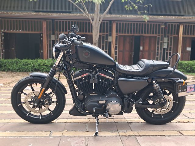 Harley-Davidson Sportster Iron 883 รูปที่ 2
