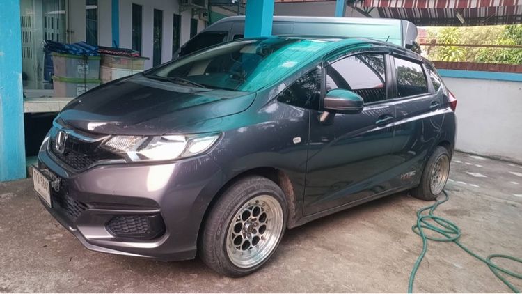 Honda Jazz 2019 1.5 S Sedan เบนซิน ไม่ติดแก๊ส เกียร์ธรรมดา เทา รูปที่ 4