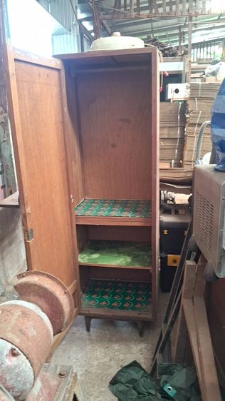 ตู้เสื้อผ้าโบราณ ไม้แท้ ขาย 500 บาท รูปที่ 4