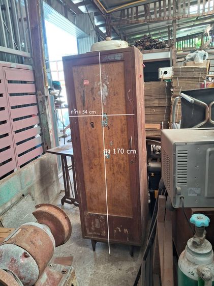 ตู้เสื้อผ้าโบราณ ไม้แท้ ขาย 500 บาท
