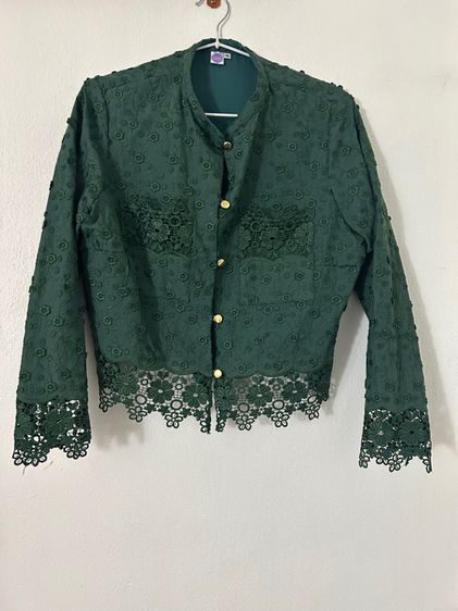 เสื้อลูกไม้ดอกลอย