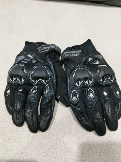 ขอขายถุงมือมอเตอร์ไซด์แบรนด์ five 5 รุ่น Stunt Evo สีดำ ไซส์ S เบอร์8 สำหรับผู้หญิงสภาพเกือบใหม่มากหรือเหมือนใหม่ผลิตในจีน รูปที่ 2