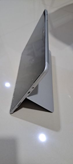 Microsoft Surface GO รูปที่ 2