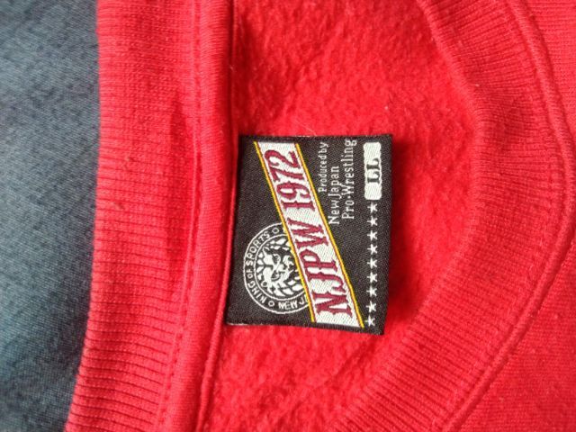 เสื้อ NJPW ของแท้ 
ลายสิงโตคลาสสิก รุ่น NJPW 1972

ไซส์: L
สภาพดี 
มีแท็กแท้ครบ

เหมาะกับสายวินเทจ มวยปล้ำ เสื้อเท่

 รูปที่ 2
