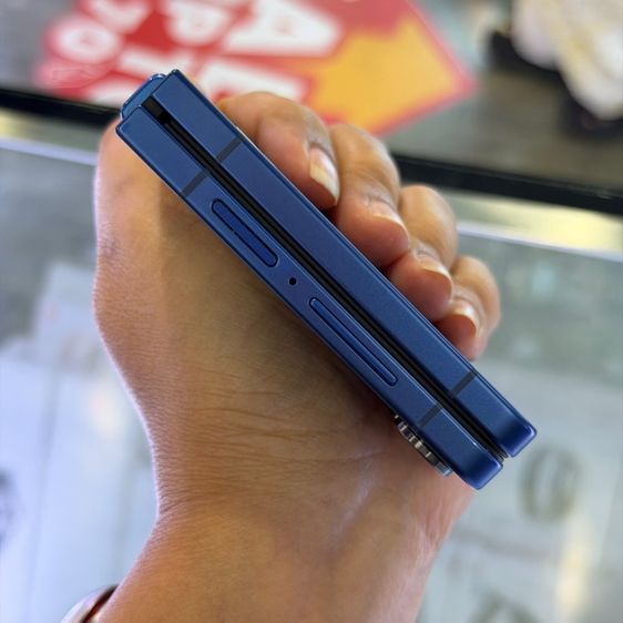 Samsung Z Flip7 512GB สีน้ำเงิน เครื่องศูนย์ สภาพสวยมาก จอ6.9นิ้ว แรม12รอม512 กล้อง50ล้าน(2ตัว) ประกันศูนย์ยาวๆ🔥🔥 รูปที่ 10