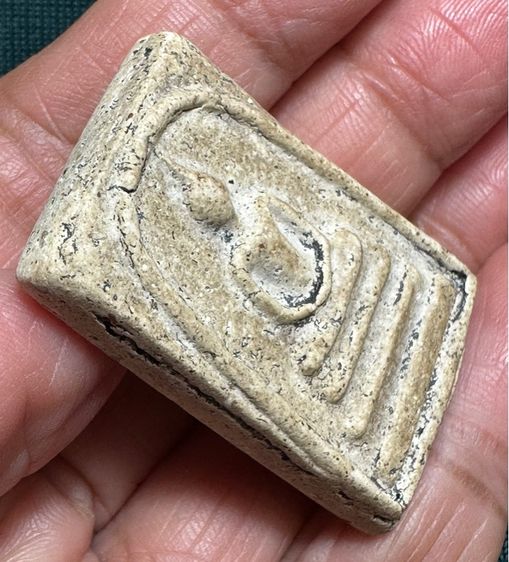 องค์ละ1550🙏พระสมเด็จพิมพ์ใหญ่ เนื้อดี มีคราบรักตามซอกองค์พระ🙏พระสมเด็จพิมพ์ปรกโพธิ์ เนื้อจัด รูปที่ 5