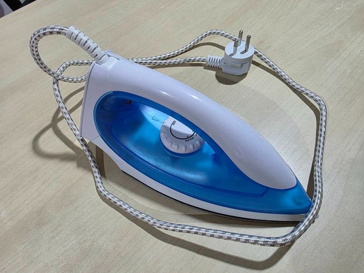 📢 ขาย เตารีดไอน้ําพกพา Simplus GTJH008WH00 รูปที่ 4