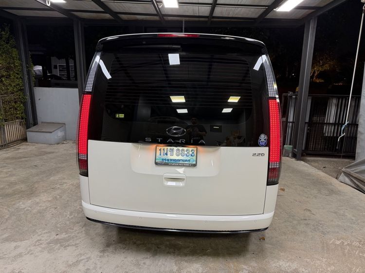 Hyundai Staria 2023 PREMIUM 2.2 Van ดีเซล ไม่ติดแก๊ส เกียร์อัตโนมัติ ขาว รูปที่ 4