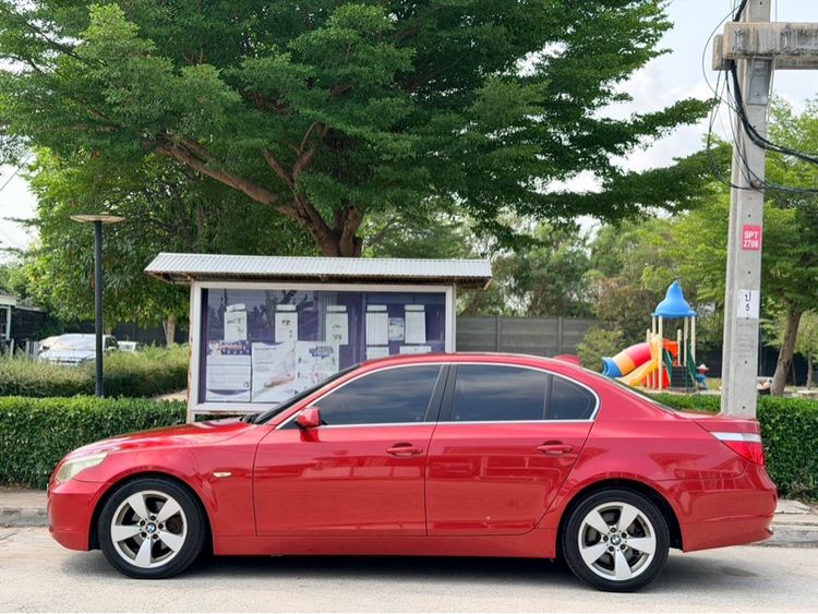BMW Series 5 2005 525i Sedan เบนซิน เกียร์อัตโนมัติ แดง รูปที่ 3