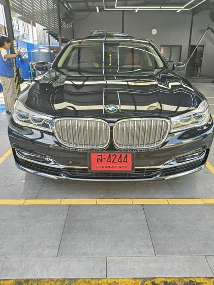 BMW Series 7 2016 740Li Sedan เบนซิน ไม่ติดแก๊ส เกียร์อัตโนมัติ ดำ รูปที่ 2